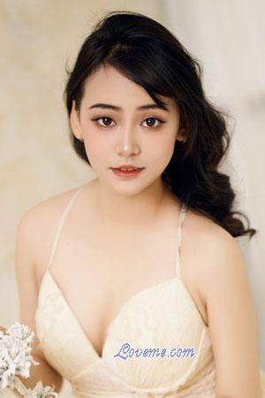 214361 - Lingling Age: 23 - China