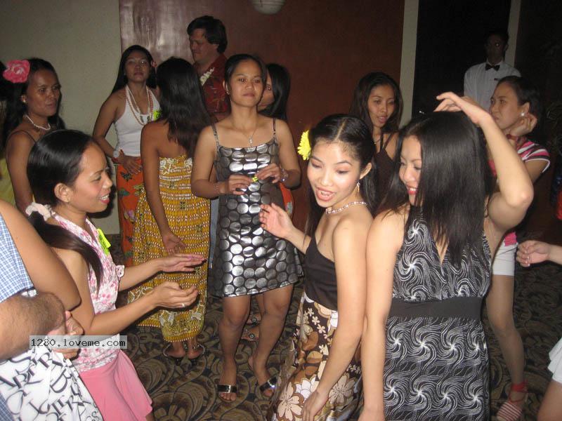 Philippine-Women-1240