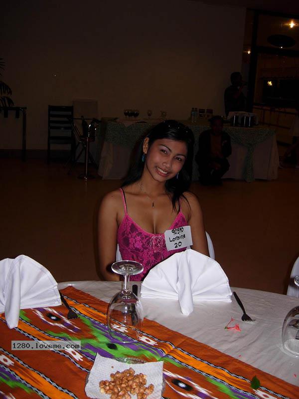 Philippine-Women-7675