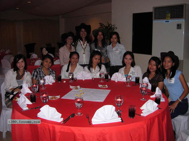 Philippine-Women-8050